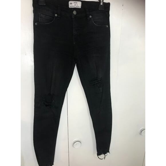 Free People Jeans Women's Size 26 Distressed Skinny Stretch Black Wash - Picture 1 of 6